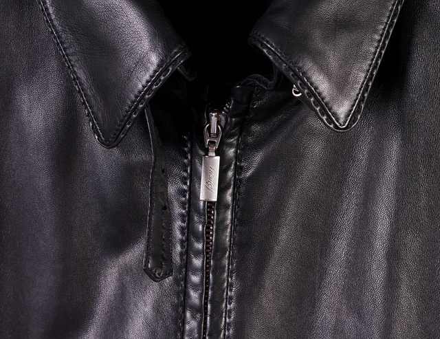 how-to-tell-the-difference-between-real-and-faux-leather-leathercult