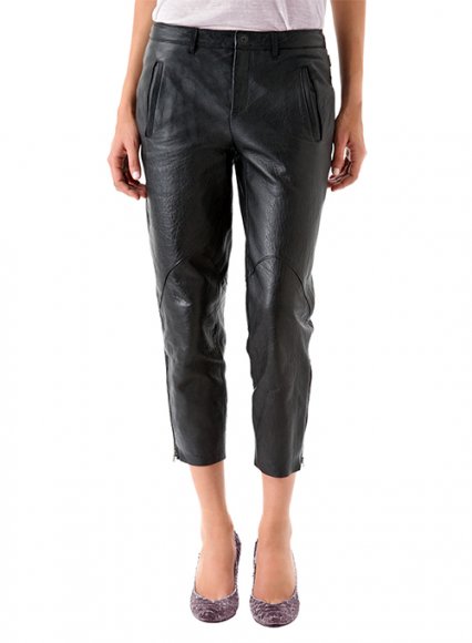 7 Tips on Choosing Leather Capris