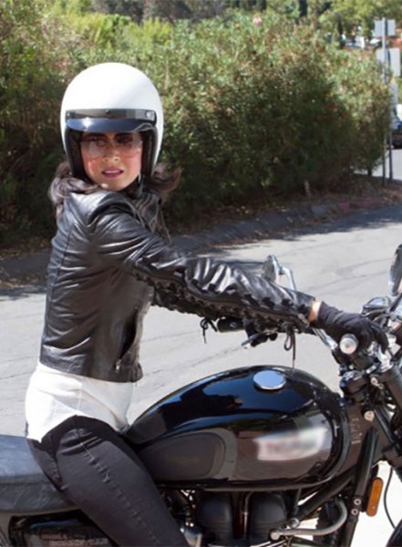 (image for) Olivia Munn Leather Jacket