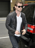 (image for) Chris Hemsworth Leather Jacket #1