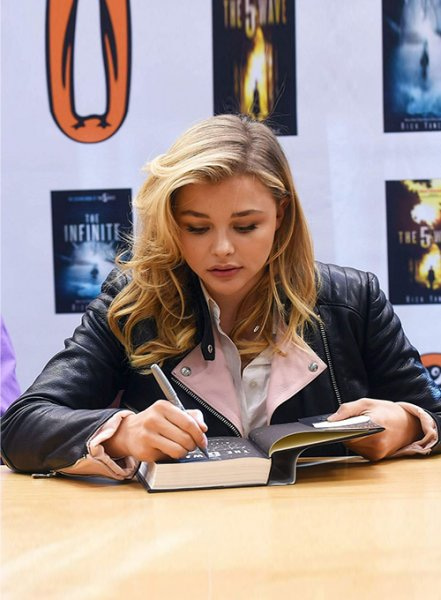 Chloe Grace Moretz Leather Leggings : LeatherCult: Genuine Custom Leather  Products, Jackets for Men & Women