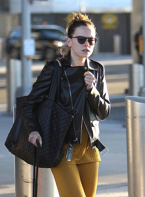 (image for) Daisy Ridley Leather Jacket #2 - Click Image to Close