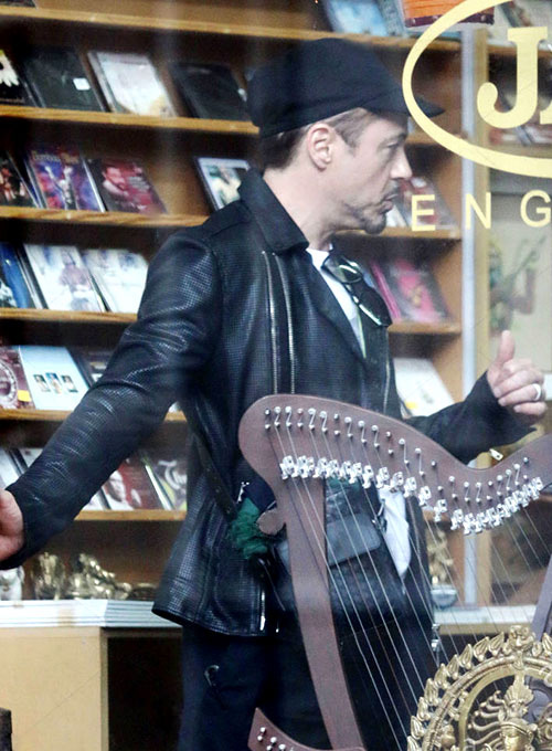 Robert Downey Jr. Leather Jacket #3 - Click Image to Close