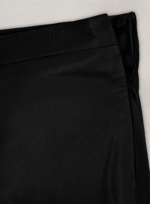 (image for) Rebecca Romijn Leather Leggings - Click Image to Close