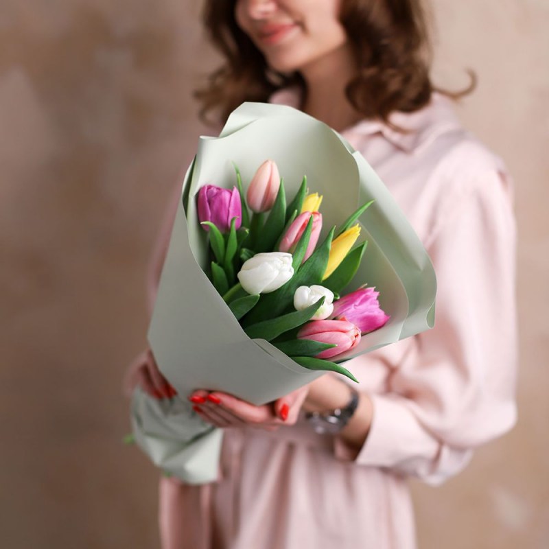Тюльпаны для организации на 8 марта в Нижнем Новгороде