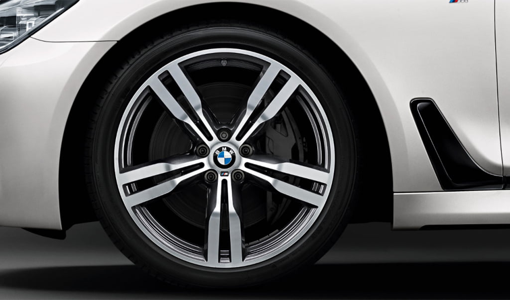 Колесо в сборе зимнее 20" Double Spoke 648M BMW 36112444940