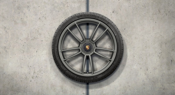 Комплект зимних колес с 20/21-дюймовыми дисками 911 Turbo S, окрашенными в платиновый