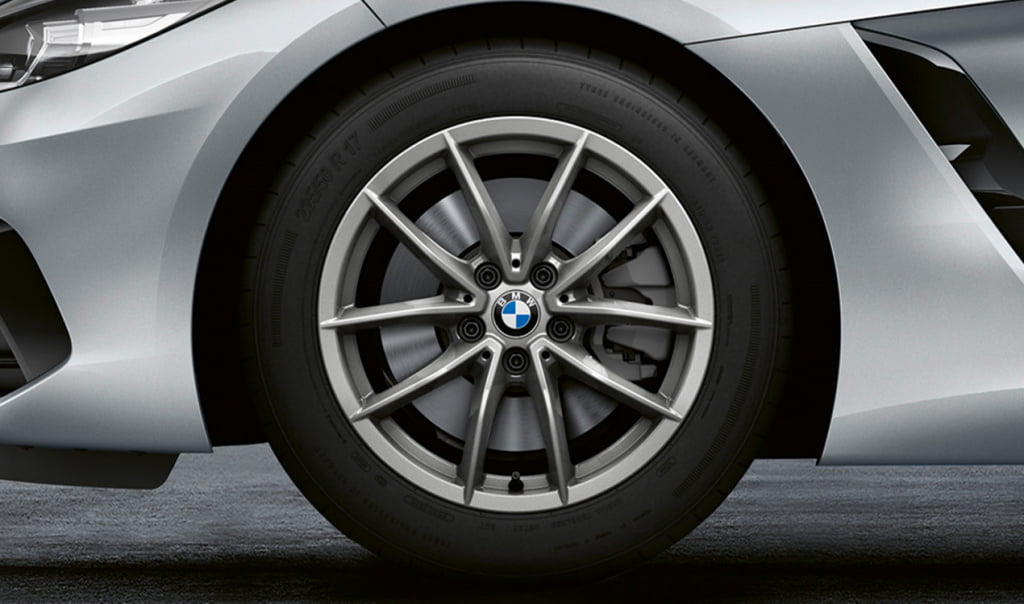 Колесо в сборе зимнее 17" V-Spoke 618 BMW 36110048013