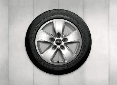 Колесо зимнее в сборе 16" Revolite Spoke 517 BMW 36110048005