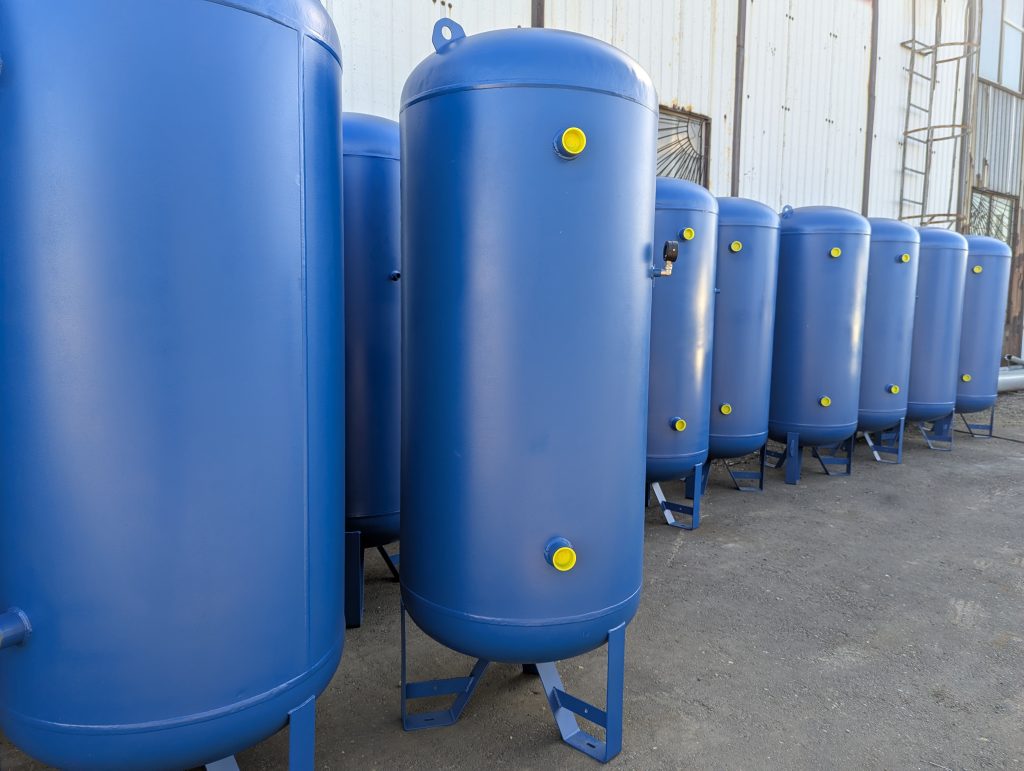 //cdn.optipic.io/site-729/landings/dlya-avtoservisa/Ресиверы воздушные РВ-900-10 GEPROM.png