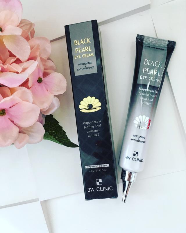 Крем для кожи вокруг глаз 3W CLINIC Black Pearl Eye Cream Whitening & Anti-Wrinkle
