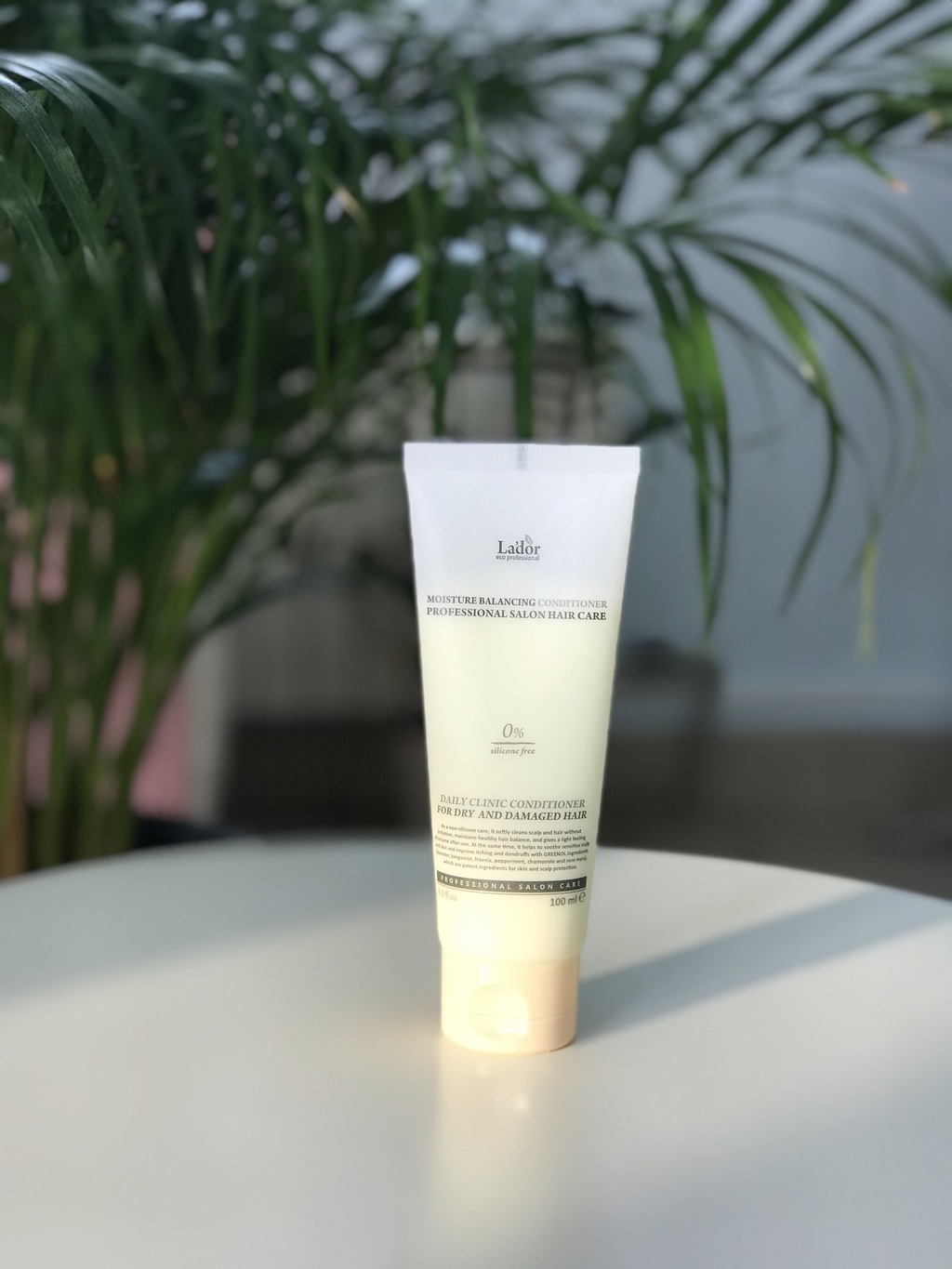 Увлажняющий бессиликоновый бальзам для волос La'dor Moisture Balancing Conditioner 100мл