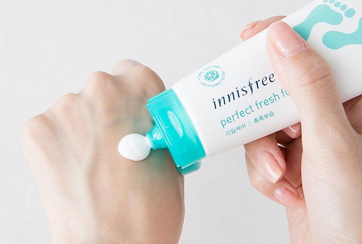 Освежающий крем для ног Innisfree Perfect Fresh Foot Cream