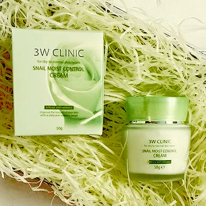 Восстанавливающий крем для лица с улиточным муцином 3W CLINIC Snail Moist Control Cream