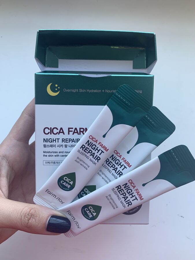 Восставливающая ночная маска в саше с центеллой азиатской FarmStay Cica Farm Night Repair Sleeping Mask