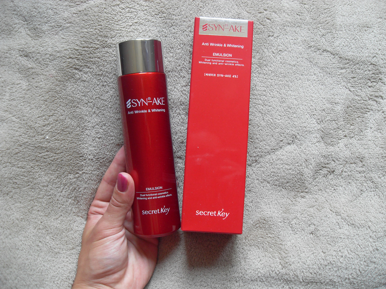 Эмульсия для лица антивозрастная осветляющая secret Key SYN-AKE Anti Wrinkle & Whitening EMULSION