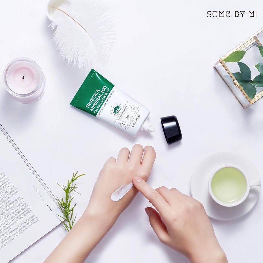 Солнцезащитный крем для лица успокаивающий SOME BY MI TRUECICA MINERAL 100 CALMING SUNCREAM