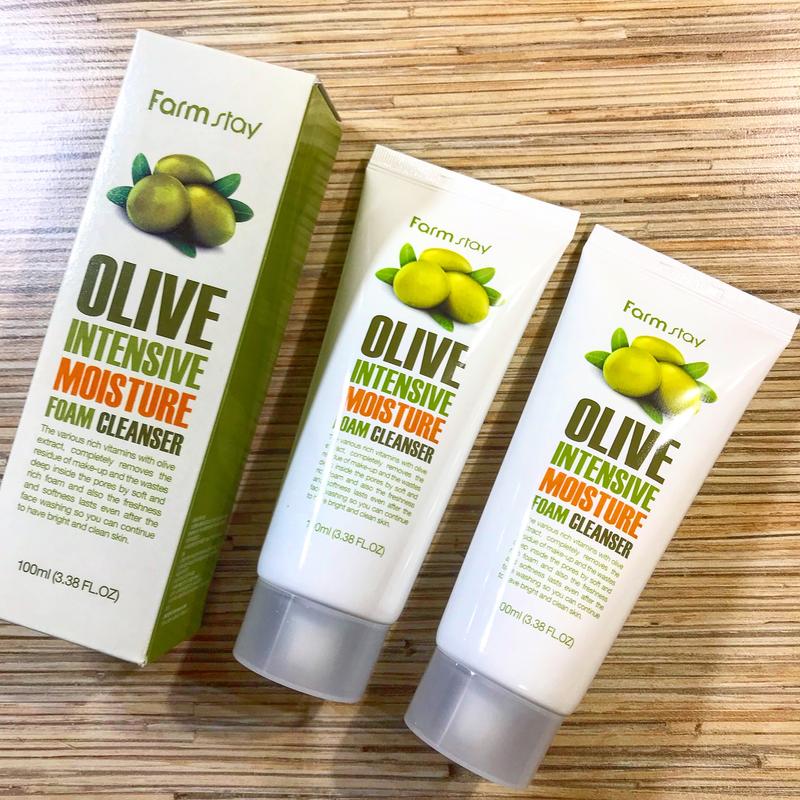 Увлажняющая пенка для умывания с экстрактом оливы FarmStay Olive Intensive Moisture Foam Cleanser