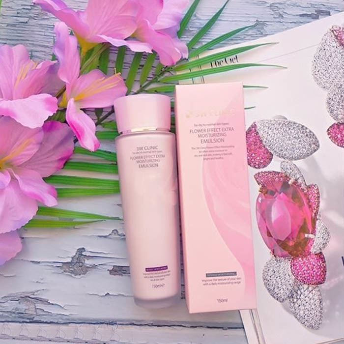 Увлажняющая эмульсия для лица 3W CLINIC Flower Effect Extra Moisturizing Emulsion