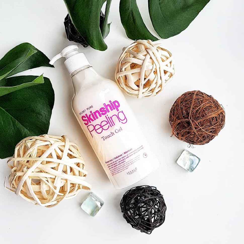 Увлажняющая скатка для лица и тела Elizavecca Secret Pure Skinship Peeling Touch Gel