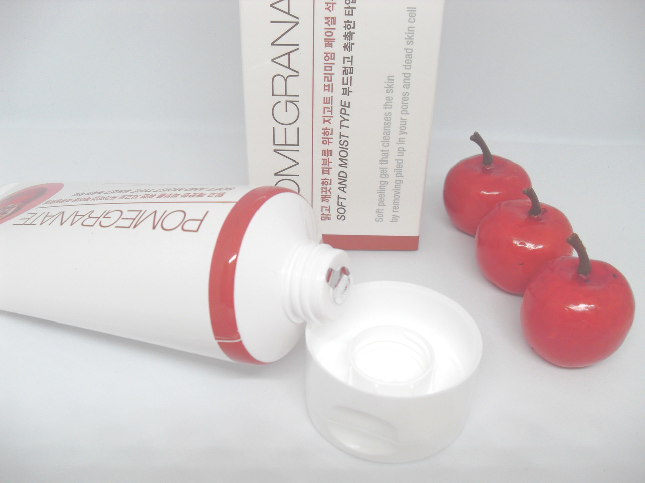 Гель с экстрактом граната JIGOTT Premium Facial Pomegranate Peeling Gel