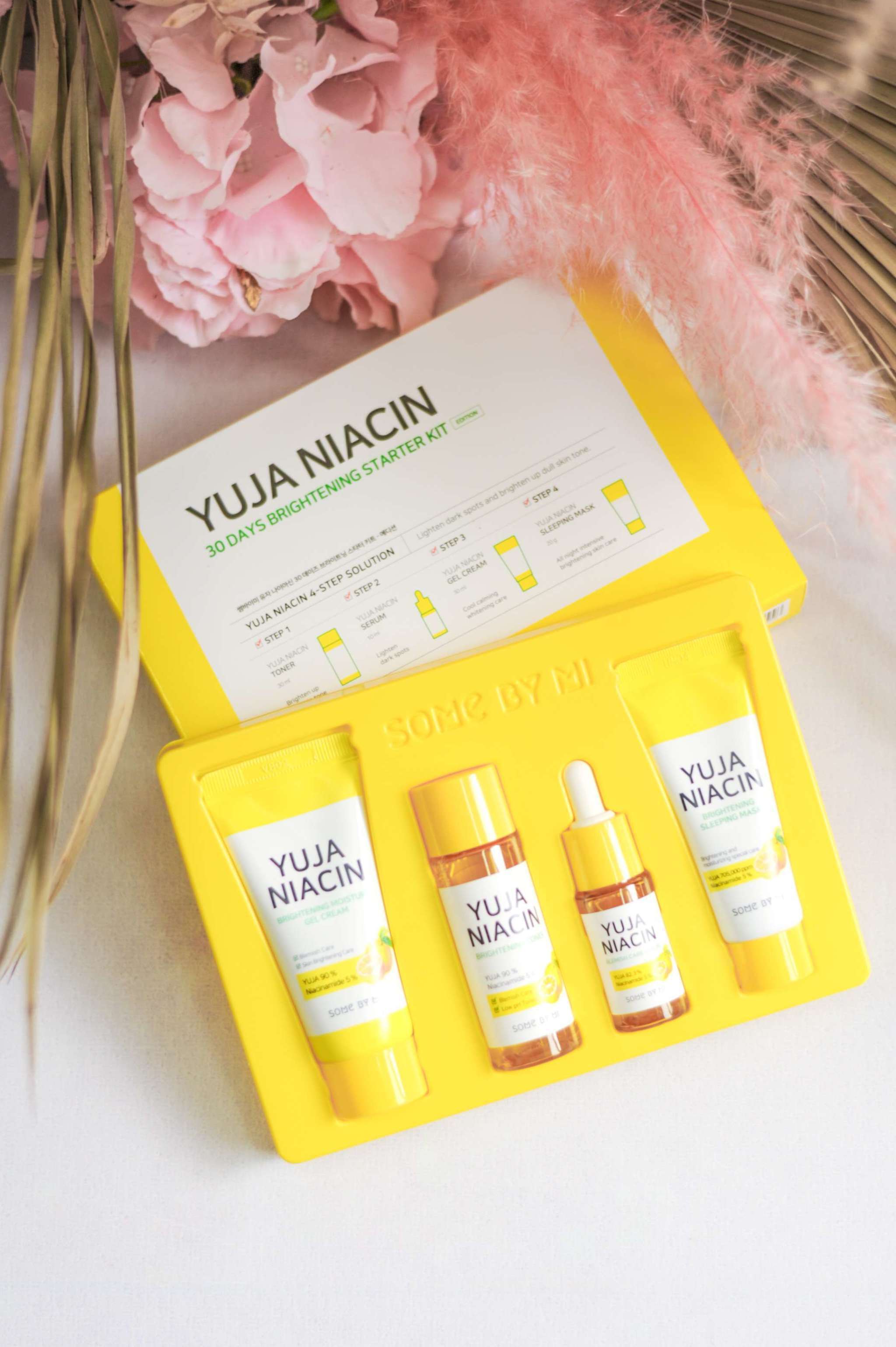 Набор: тонер для лица с экстрактом юдзу, сыворотка для лица с экстрактом юдзу, гель-крем для лица с юдзу, маска ночная с экстрактом юдзу SOME BY MI YUJA NIACIN 30 DAYS BRIGHTENING STARTER KIT
