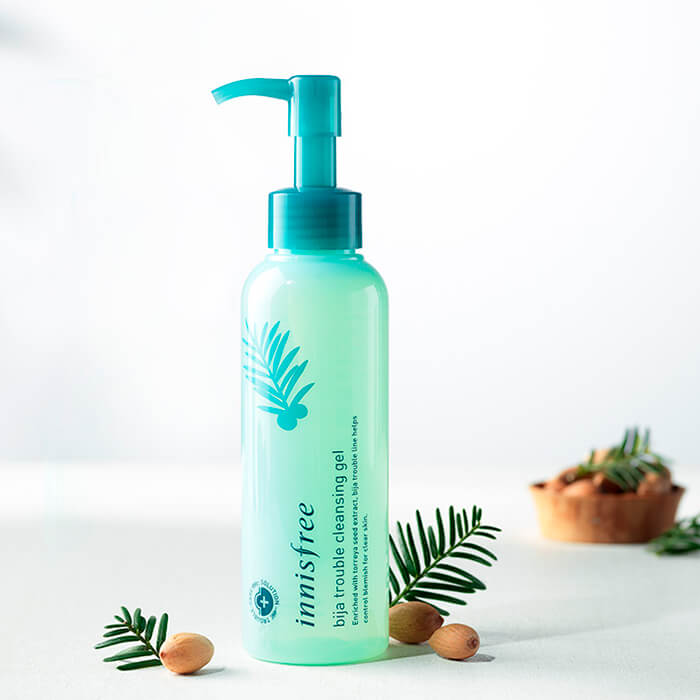 Гель для умывания чувствительной и проблемной кожи Innisfree Bija Trouble Cleansing Gel