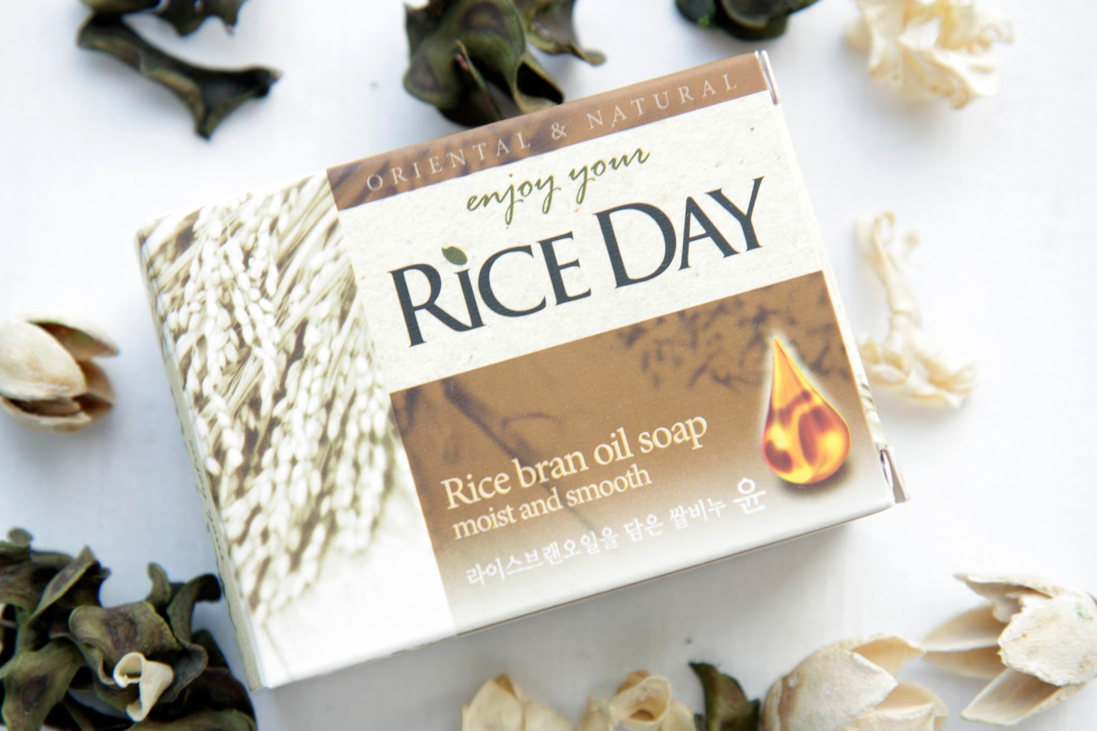 Мыло туалетное с экстрактом рисовых отрубей LION Riceday Soap (Yoon) 100g