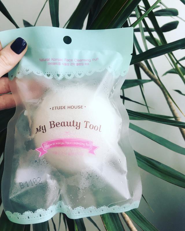 Очищающий спонж конняку ETUDE HOUSE My Beauty Tool Natural Konjac Face Cleansing Puff