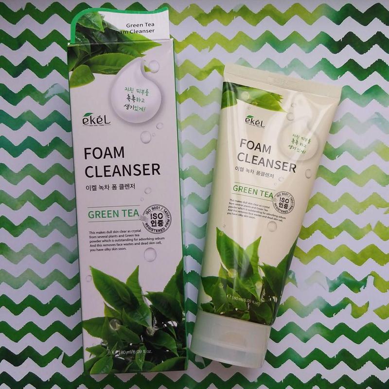 Пена для умывания с экстрактом зеленого чая Ekel Foam Cleanser 180 мл Green Tea