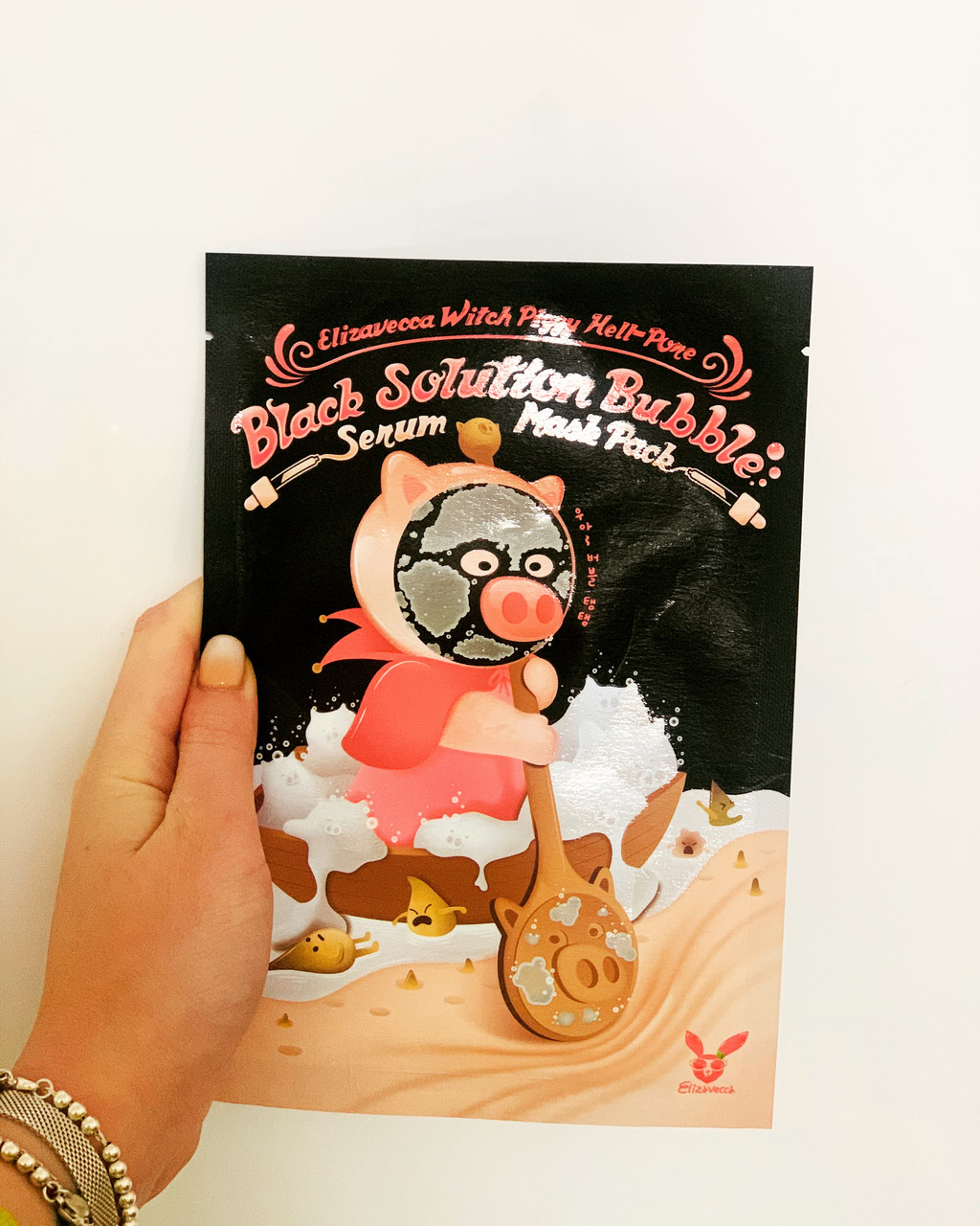 Маска для лица тканевая Elizavecca Witch Piggy Hell-Pore Black Solution Bubble Serum Mask Pack