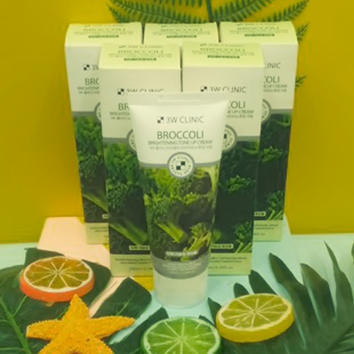 Крем с экстрактом брокколи 3W CLINIC Broccoli Brightening Tone Up Cream