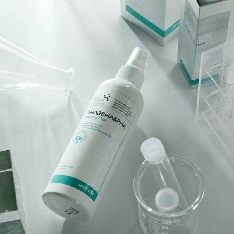 Пилинг-мист для лица с кислотами 200мл MIZON AHA&BHA&PHA Peeling Mist
