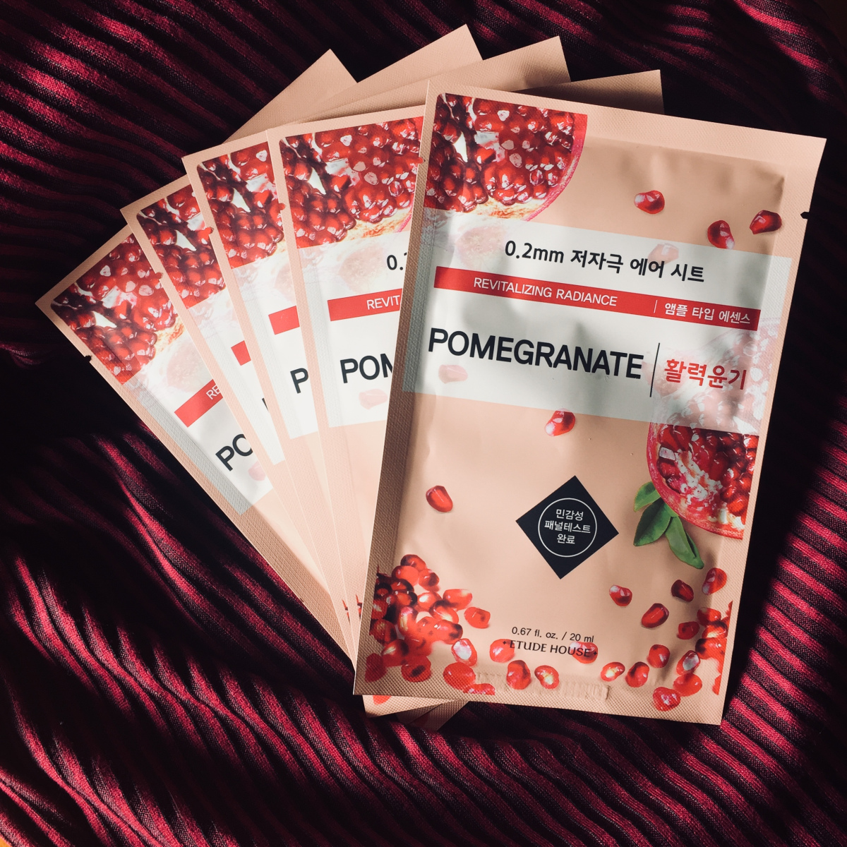 Маска тканевая с экстрактом граната ETUDE HOUSE 0.2 Therapy Air Mask Pomegranate