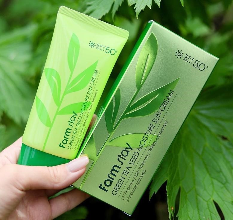 Солнцезащитный увлажняющий крем с семенами зеленого чая FarmStay SPF 50/PA+++ Green Tea Seed Moisture Sun Cream SPF 50/PA+++