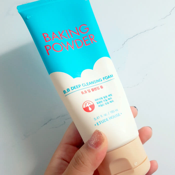 Пенка для умывания и глубокой очистки Etude House Baking Powder BB Deep Cleansing Foam