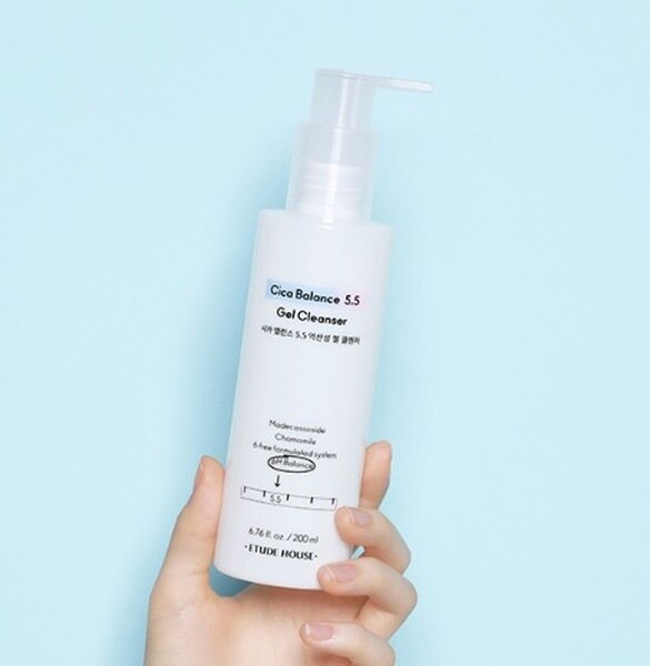 Очищающий слабокислотный гель для умывания ETUDE HOUSE Cica Balance 5.5 Gel Cleanser