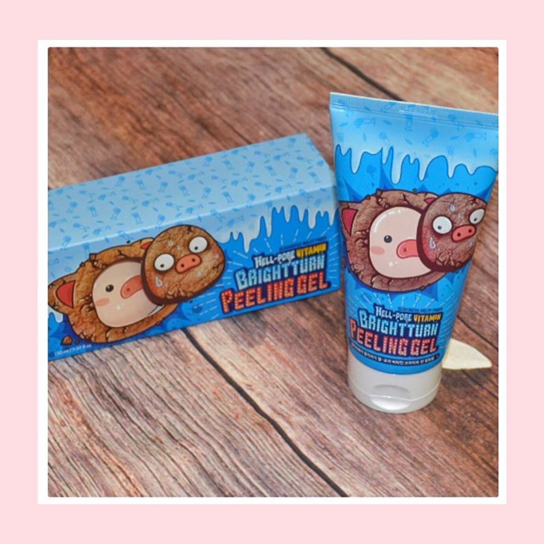 Витаминный гель для тусклой кожи Elizavecca Milky Piggy Hell Pore Vitamin Brightturn Peeling Gel