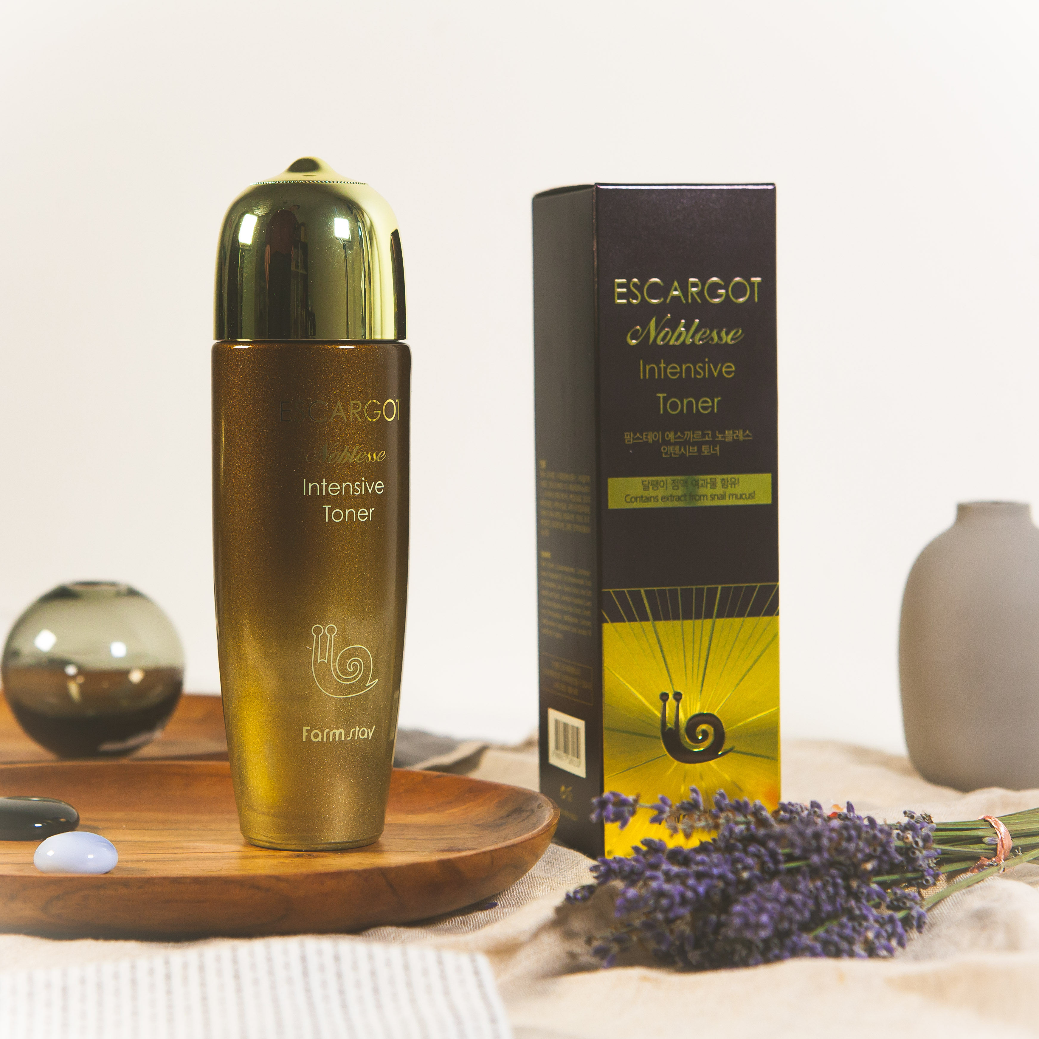 Увлажняющий тонер с муцином королевской улитки FarmStay Escargot Noblesse Intensive Toner