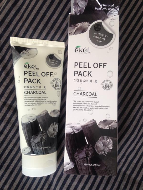 Маска-пленка с экстрактом древесного угля EKEL Peel off pack Charcoal