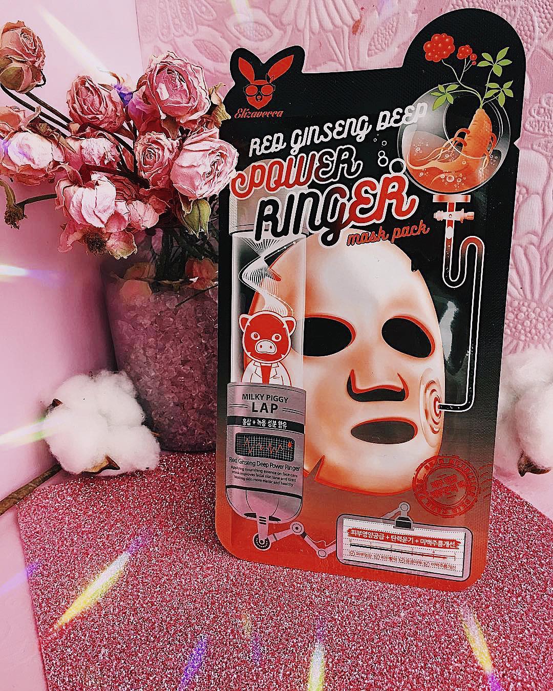 Регенерирующая маска с экстрактом красного женьшеня Elizavecca Deep Power Ringer Mask Pack Red Ginseng