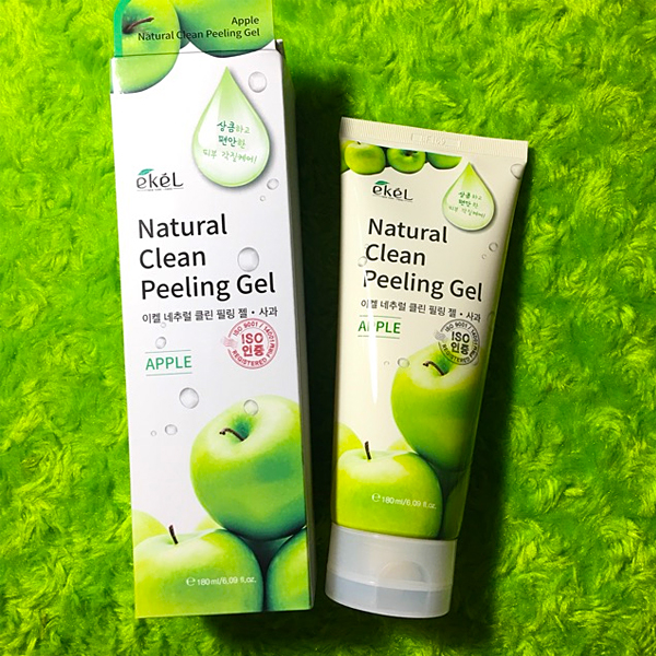 Пилинг-скатка с экстрактом яблока EKEL Natural Clean Peeling Gel Apple