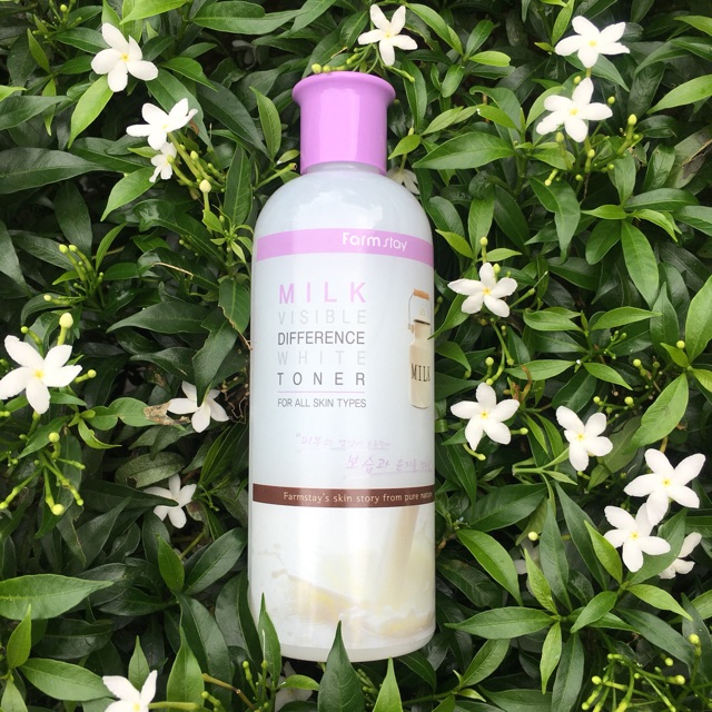 Увлажняющий Тонер с молочными протеинами FarmStay Milk Visible Difference Moisture White Toner