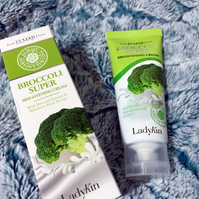 Крем с экстрактом брокколи 3W CLINIC Broccoli Brightening Tone Up Cream
