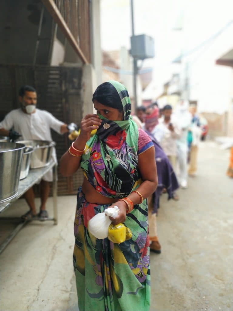 КОРОНА VS КАРУНА: нас закрыли, но прасад для всех каждый день