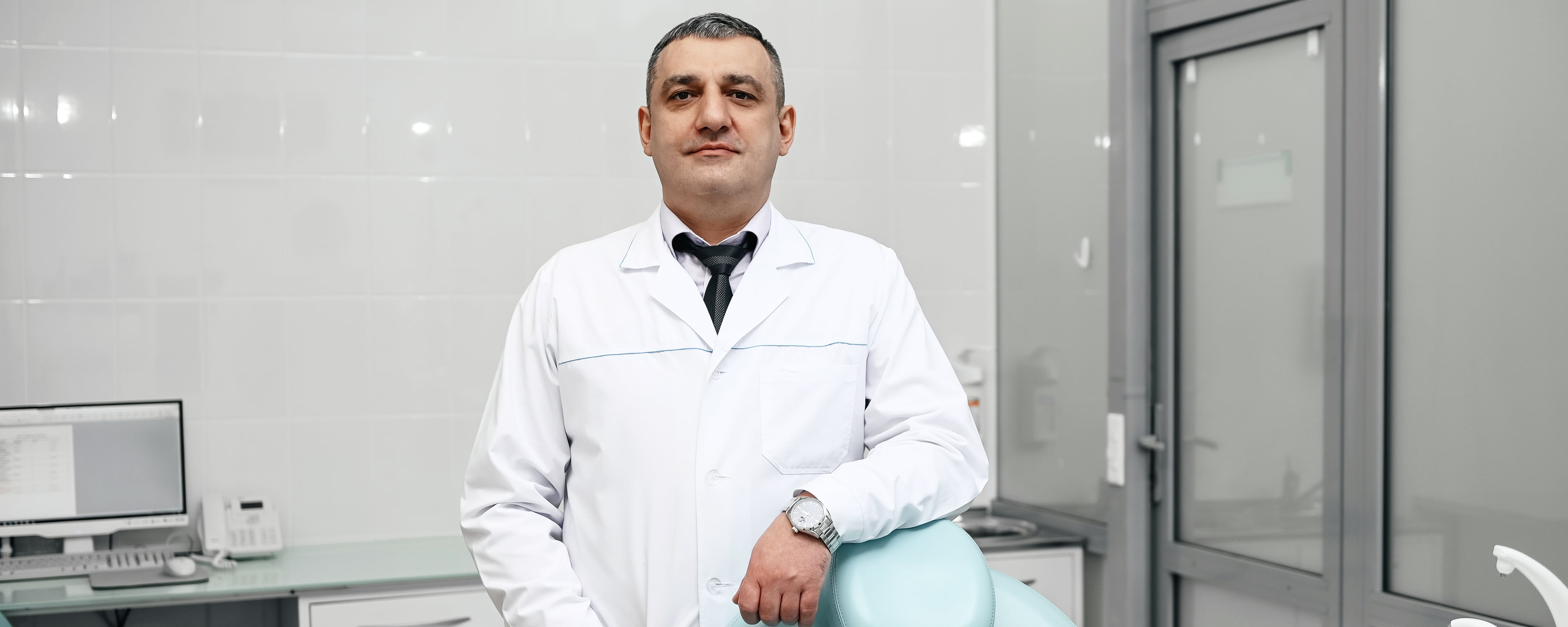 Где найти стоматолога, который владеет всеми видами имплантации зубов